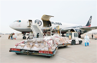 陕西开通今年首条国际全货运航线 预计全年运输